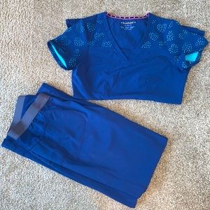 Heart & Soul Set —> SMALL scrub pants & X-SMALL scrub top